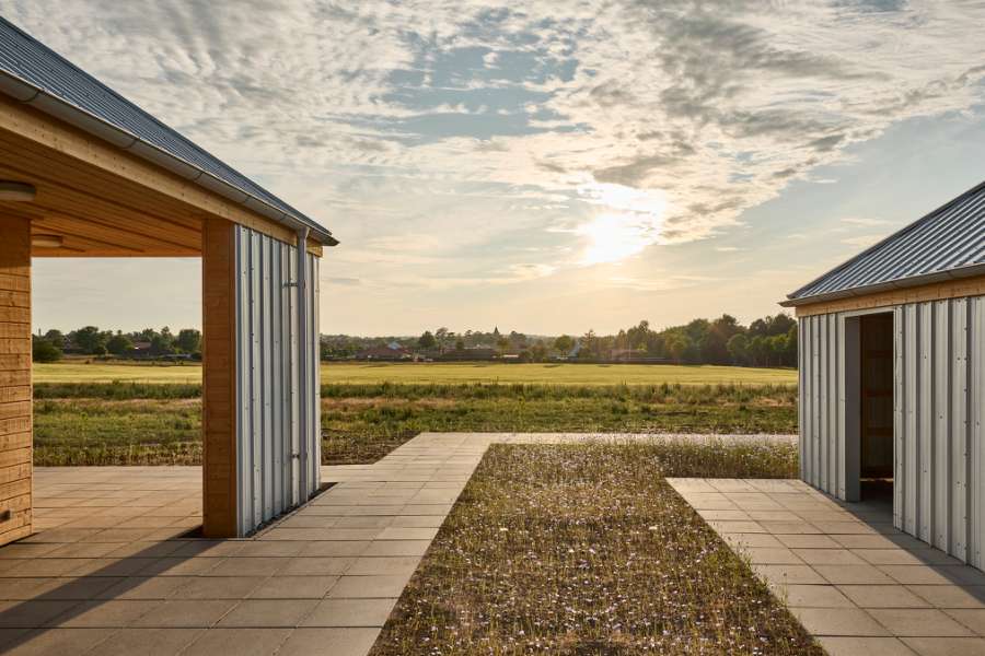 Jordbærmarkens pandeplader skaber landlig stemning og inspirerer til naturleg, Børnehuset Jordbærmarken, Rodskovvej 59, 8543 Hornslet